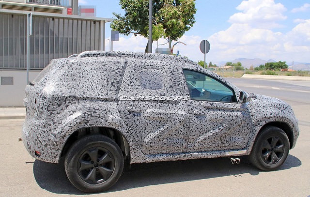 داستر 2018 با هفت صندلی در راه است داستر 2018 با هفت صندلی در راه است