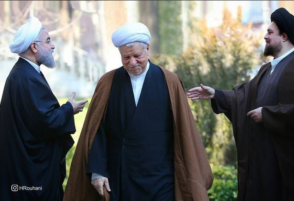 ردای سیاست بر تن «خمینی جوان»