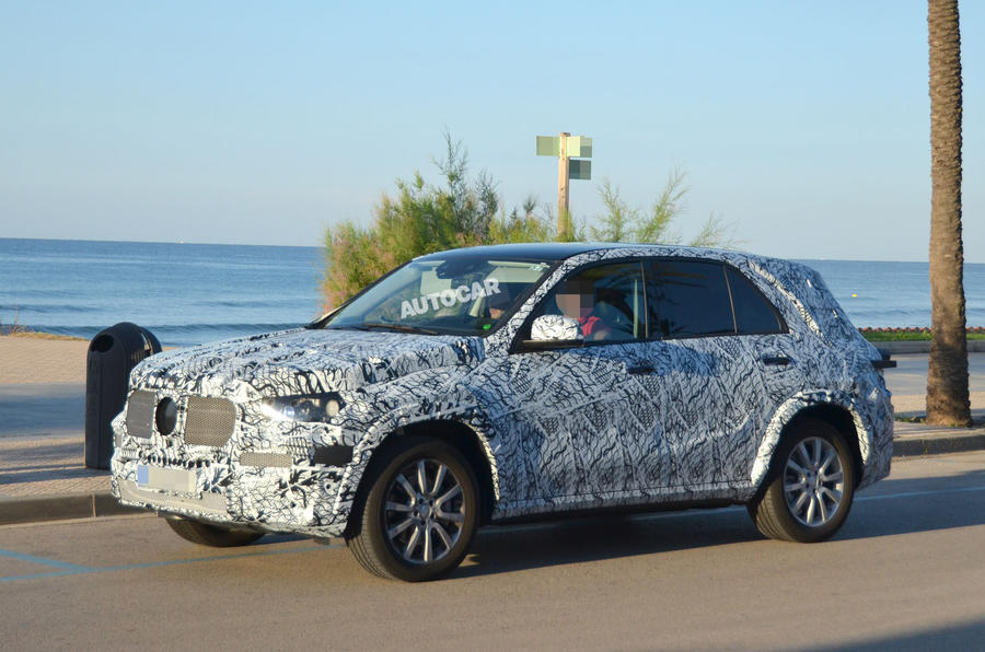 بنز در حال ساخت رقبای جدید بیامو X5 بنز در حال ساخت رقبای جدید بیامو X5