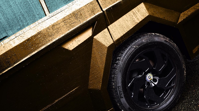 کروکدیل طلایی و ضد گلوله دارتز کروکدیل طلایی و ضد گلوله دارتز