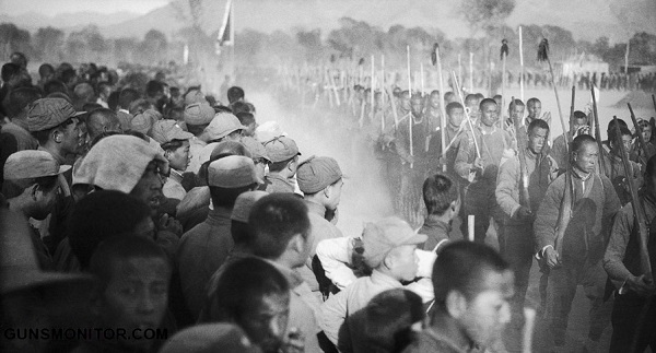 سفر تاریخی با نیرو های مسلح چین (+عکس) سفر تاریخی با نیرو های مسلح چین (+عکس)