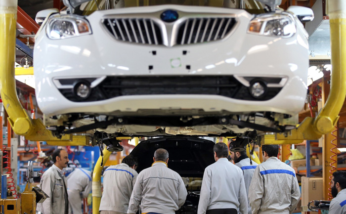 خودروسازان داخلی یک هفته به تعطیلات رفتند