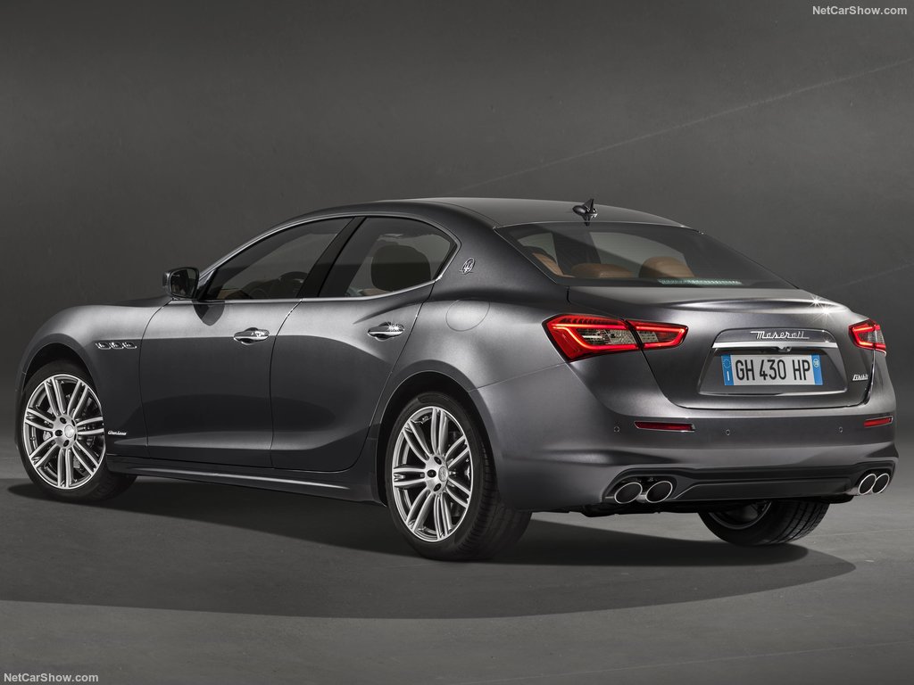 رونمایی از گیبیلی فیسلیفت شده مازراتی رونمایی از گیبیلی فیسلیفت شده مازراتی