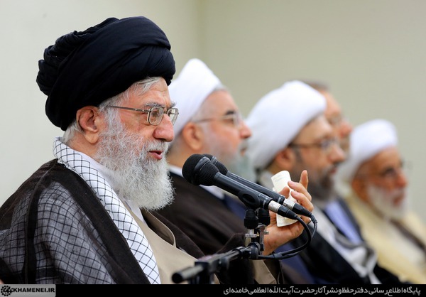 مقام معظم رهبری: مجمع باید انقلابی فکر و عمل کند و انقلابی باقی بماند/ مجمع تشخیص در فرآیند مدیریت کشور تأثیر بسیار مهمی دارد