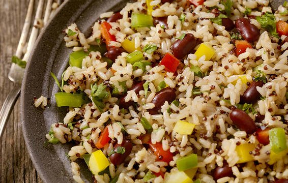 5 تغییر در رژیم غذایی برای مقابله با خستگی مزمن 5 تغییر در رژیم غذایی برای مقابله با خستگی مزمن