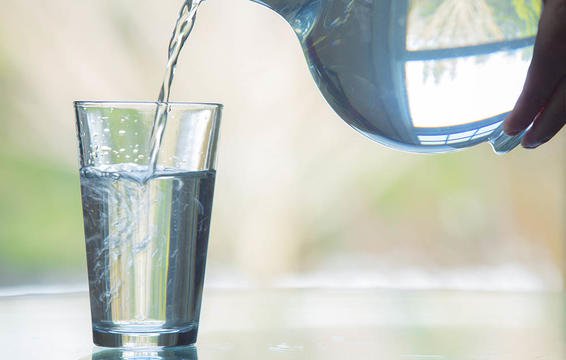 5 تغییر در رژیم غذایی برای مقابله با خستگی مزمن 5 تغییر در رژیم غذایی برای مقابله با خستگی مزمن