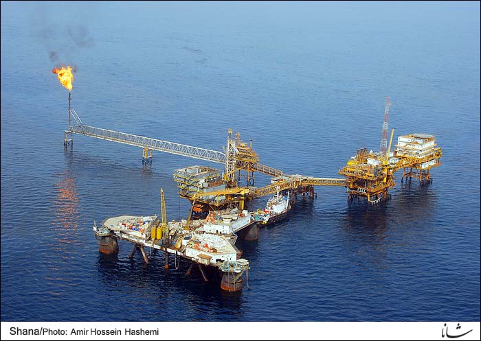 آقای زنگنه، آمار نفت را ماهانه اعلام کنید