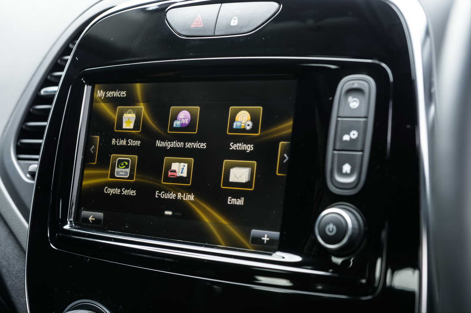 جراحی فنی روی داسترهای 2018 جراحی فنی روی داسترهای 2018