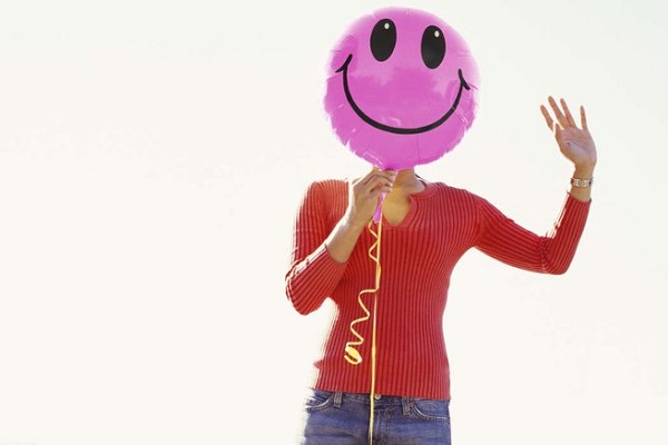 وقتی لبخند از شرایط سلامت شما سخن میگوید! وقتی لبخند از شرایط سلامت شما سخن میگوید!