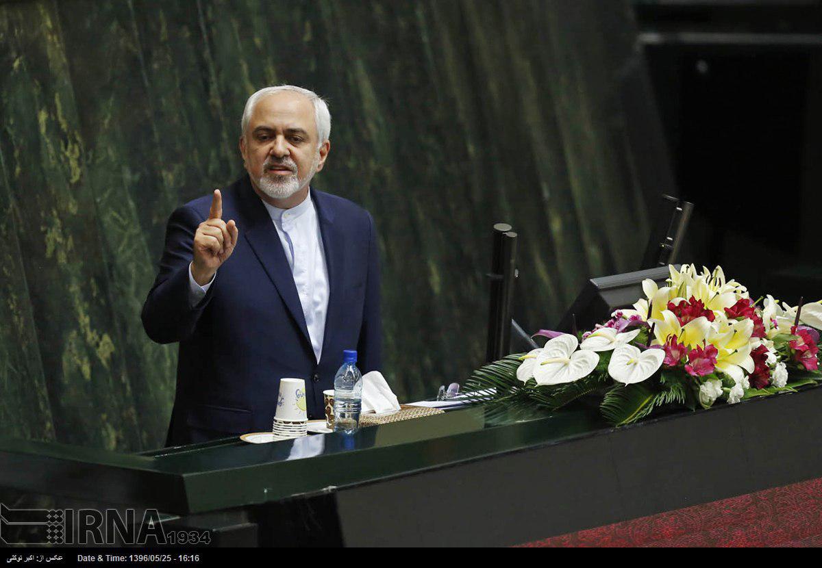 حضور ظریف در جلسه غیر علنی مجلس