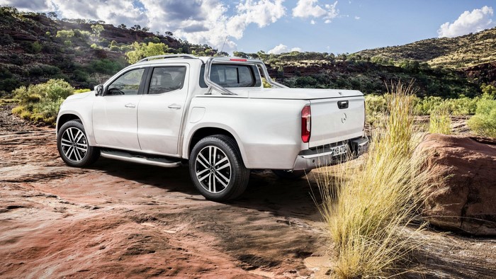 توانایی‌ های خارج جاده‌ای مرسدس بنز کلاس X را ببینید (+عکس و فیلم)