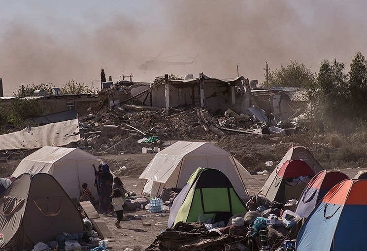 زلزله بود، سرما بود، کانکس نبود زلزله بود، سرما بود، کانکس نبود