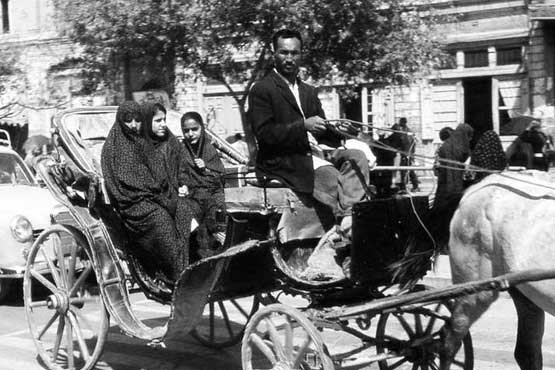 درشکه سواری در تهران (عکس)