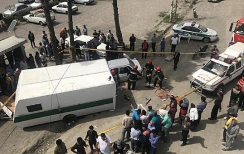 برخورد پراید با کانکس کنارجاده ای پلیس (+عکس)/ 6 زخمی و یک کشته برخورد پراید با کانکس کنارجاده ای پلیس (+عکس)/ 6 زخمی و یک کشته