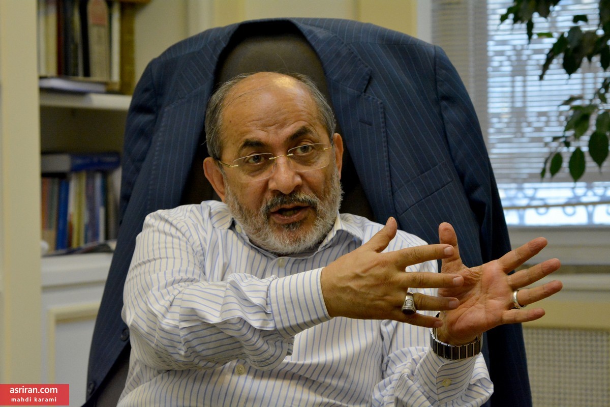 محسن رفیق دوست:احمدی نژاد و جریانش به دنبال غصب حکومت هستند/  احمدی نژاد را از ابتدا قبول نداشتم/ اگر در بنیاد مانده بودم جاده تهران شمال سال ها پیش تمام شده بود/ به خاطر جنگ و مشکلات، برخورد فرهنگی را بلد نیستیم/ حجاب حداقلی باید در جامعه رعایت شود/ شهید تهرانی مقدم من را پدر صنعت موشکی دانست