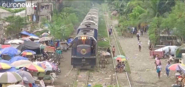 فرار از ترافیک شهری با تاکسیهای ریلی در فیلیپین فرار از ترافیک شهری با تاکسیهای ریلی در فیلیپین