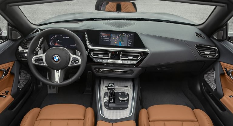 تفاوت سوپرای تویوتا و ب‌ام و z4