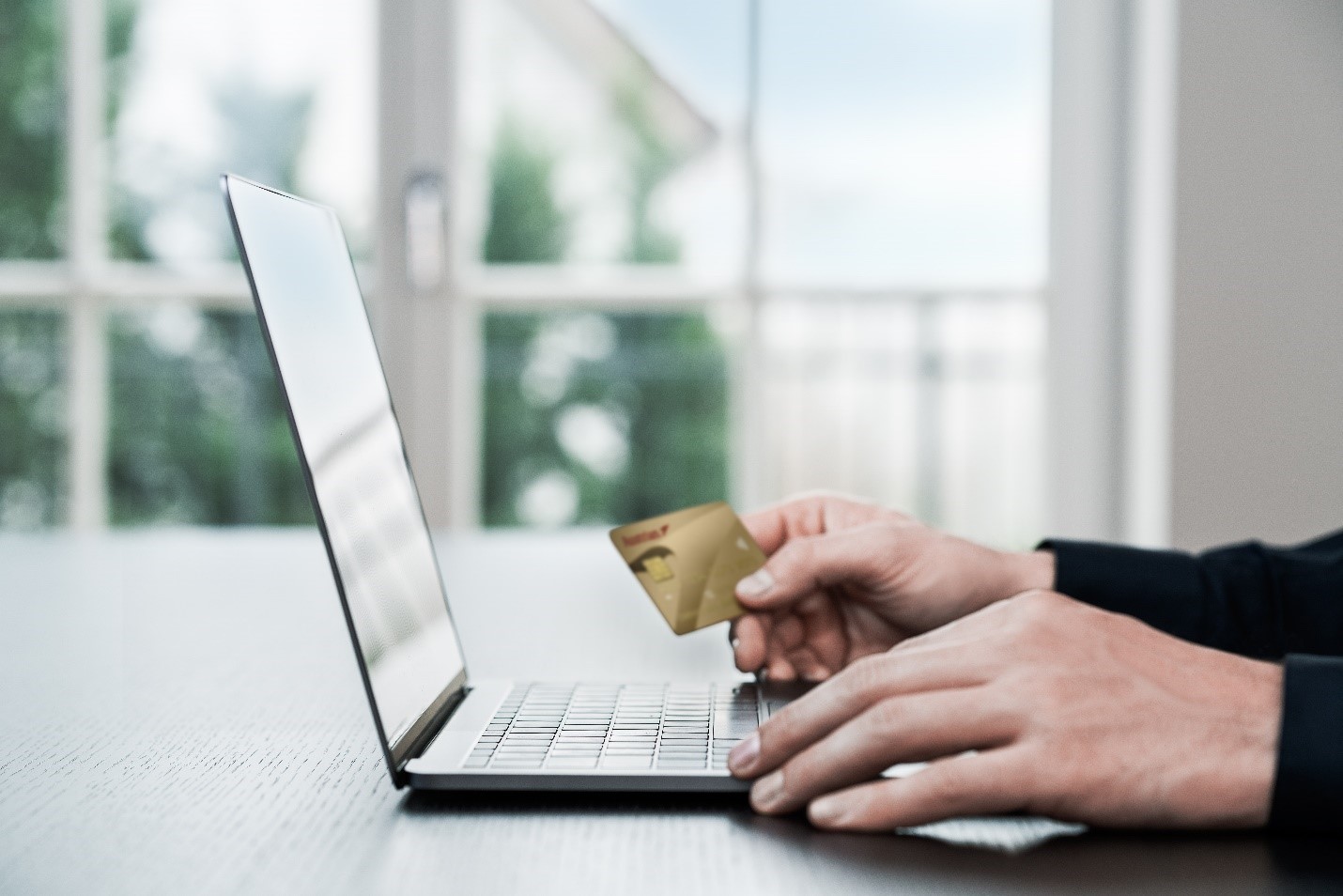 بلیط بعدیتان را از هواپیمایی اتریشی هدیه بگیرید! بلیط بعدیتان را از هواپیمایی اتریشی هدیه بگیرید!