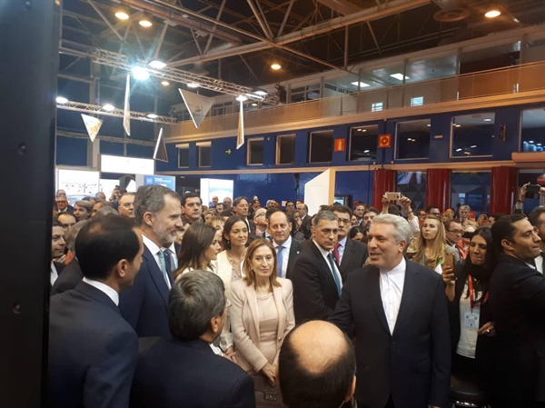 بازدید پادشاه اسپانیا از غرفه گردشگری ایران (+عکس)