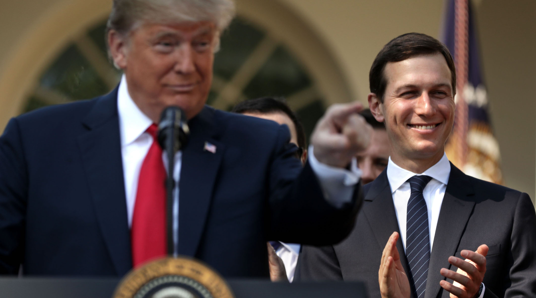 فشار ترامپ برای دسترسی دختر و دامادش به اطلاعات طبقهبندی فشار ترامپ برای دسترسی دختر و دامادش به اطلاعات طبقهبندی