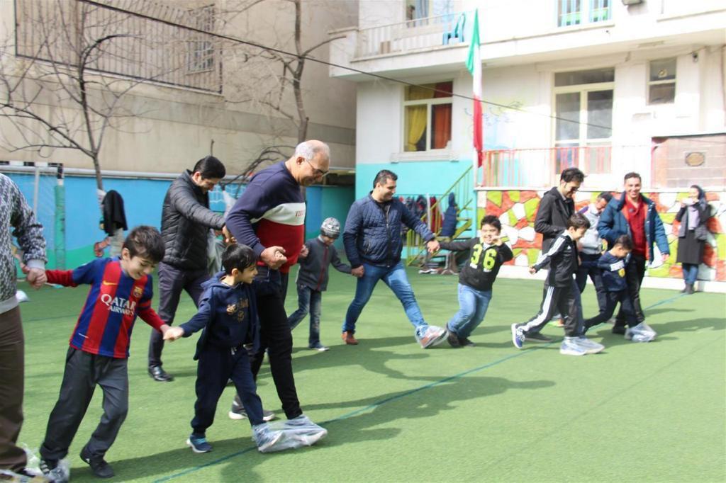 پسران امروز پدران سازنده فردا پسران امروز پدران سازنده فردا