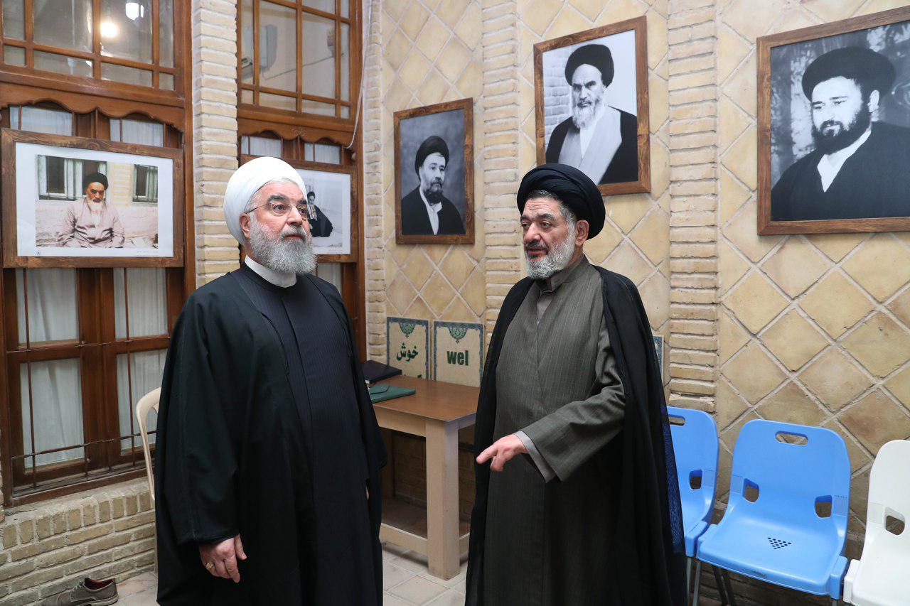 بازدید روحانی از بیت تاریخی امام خمینی(ره) در نجف اشرف (عکس)