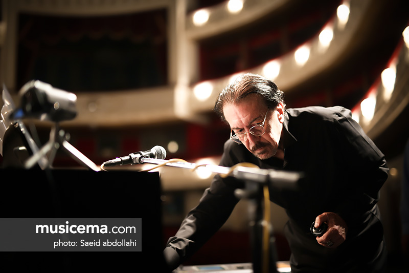 ناصر چشمآذر، بزن تار برای هجرت زائر رودخونهها ناصر چشمآذر، بزن تار برای هجرت زائر رودخونهها