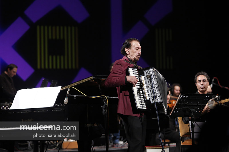 ناصر چشمآذر، بزن تار برای هجرت زائر رودخونهها ناصر چشمآذر، بزن تار برای هجرت زائر رودخونهها