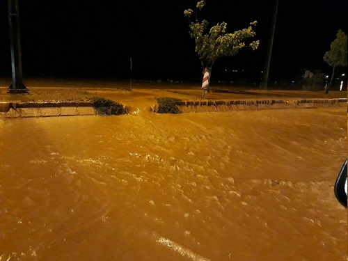 سیل شدید در مسکن مهر پلدختر (+عکس) سیل شدید در مسکن مهر پلدختر (+عکس)