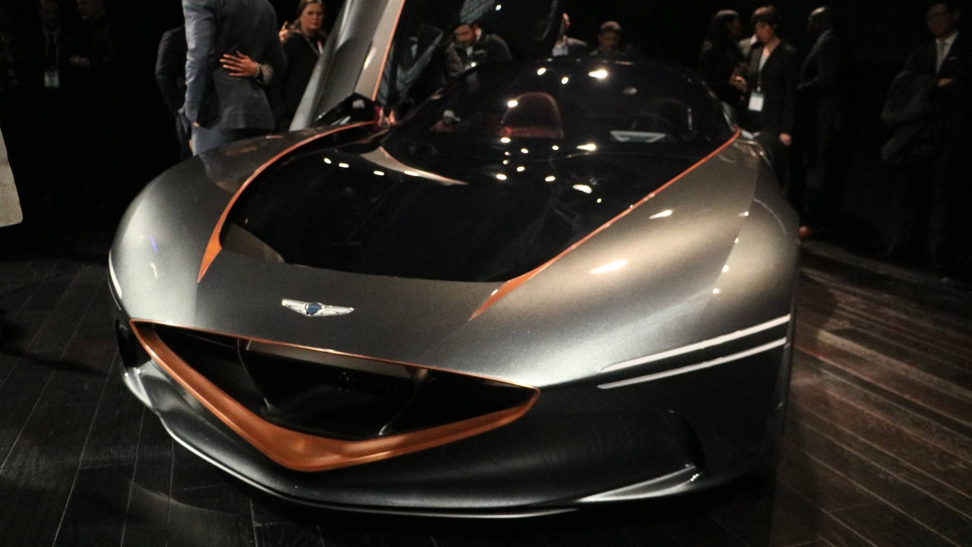 دوشنبه////اسنتیای جنسیس در نمای نزدیک دوشنبه////اسنتیای جنسیس در نمای نزدیک