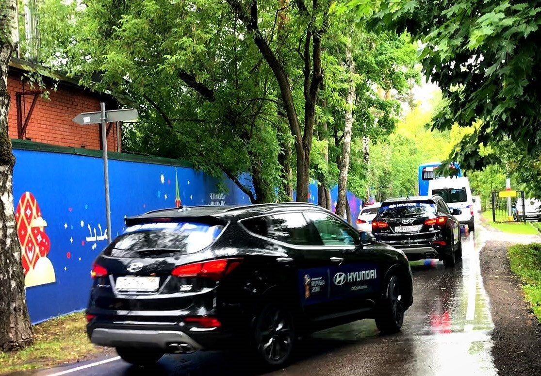 خیابان‌های مسکو در تصرف اتوبوس تیم ملی ایران (+عکس)