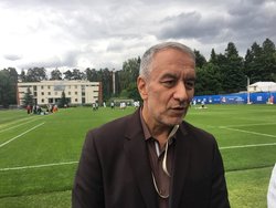 کفاشیان: شوخی و خنده در اردوی تیم ملی به تیم کمک می‌کند/ ما با کی‌روش دوستیم