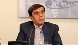 علی خرم: ترامپ با عزم جدی تری برای تحریم ایران، به اروپا فشار می آورد