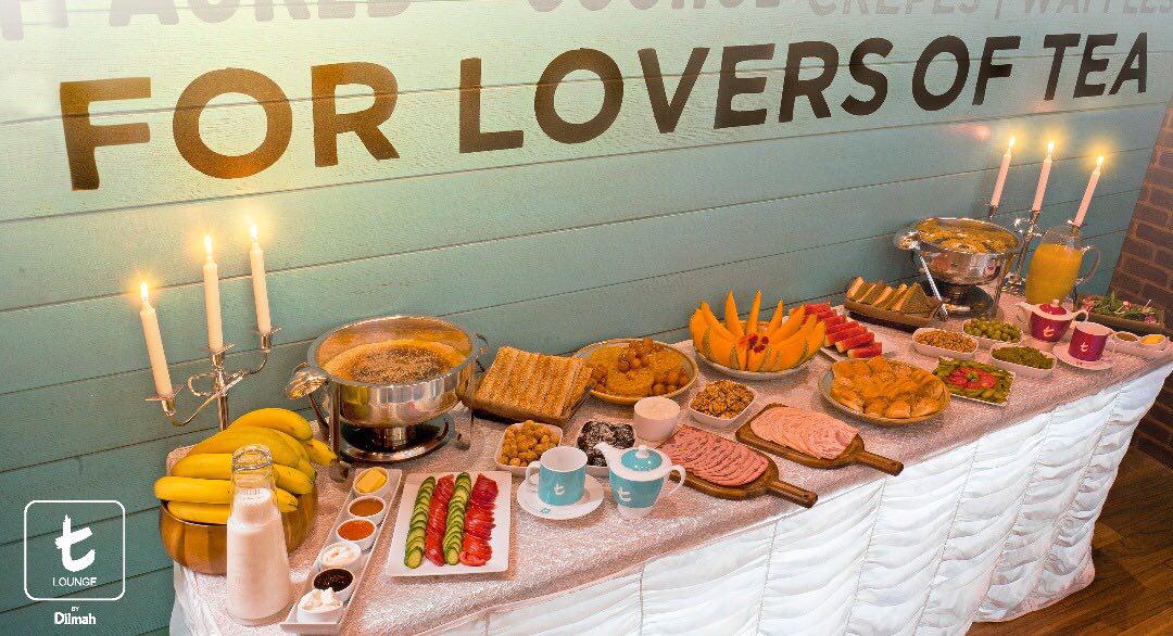 افطاری کامل و تازه در محطی اصیل و آرام افطاری کامل و تازه در محطی اصیل و آرام