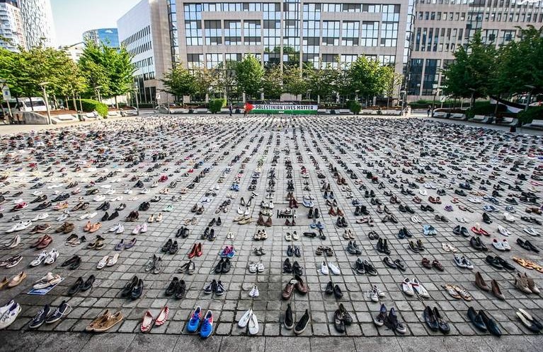 حمایت متفاوت از فلسطین با 4500کفش (عکس)