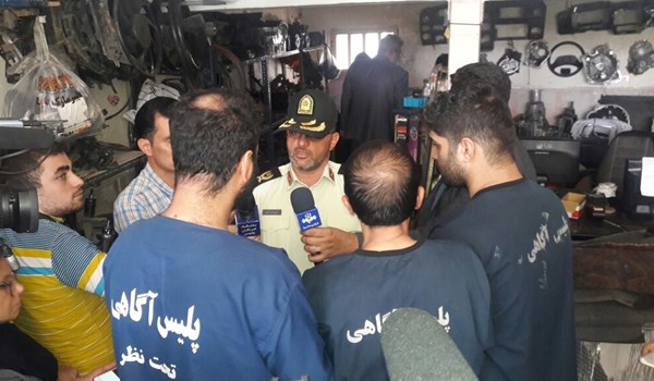 انهدام باند مالخرها در شرق تهران/ قیمت هر خودرو فقط ۵۰۰ هزار تومان! (+عکس)