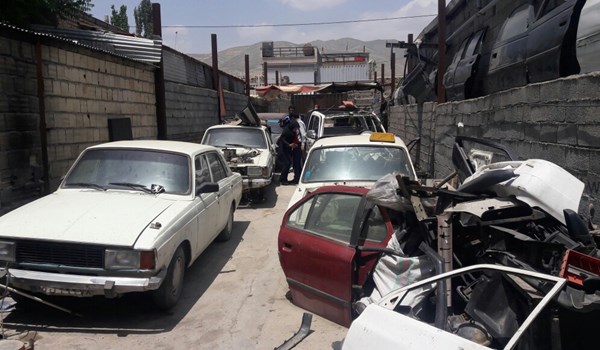 انهدام باند مالخرها در شرق تهران/ قیمت هر خودرو فقط ۵۰۰ هزار تومان! (+عکس)
