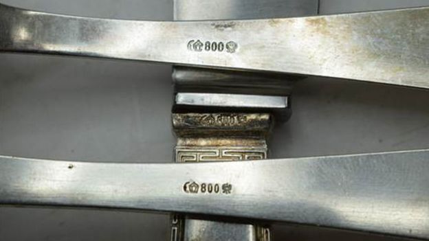 قاشق و چنگال‌های هیتلر به فروش رفت (عکس)