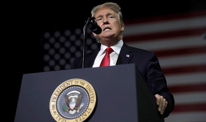 ترامپ: حس می‌کنم به زودی با ایران مذاکره می‌کنم