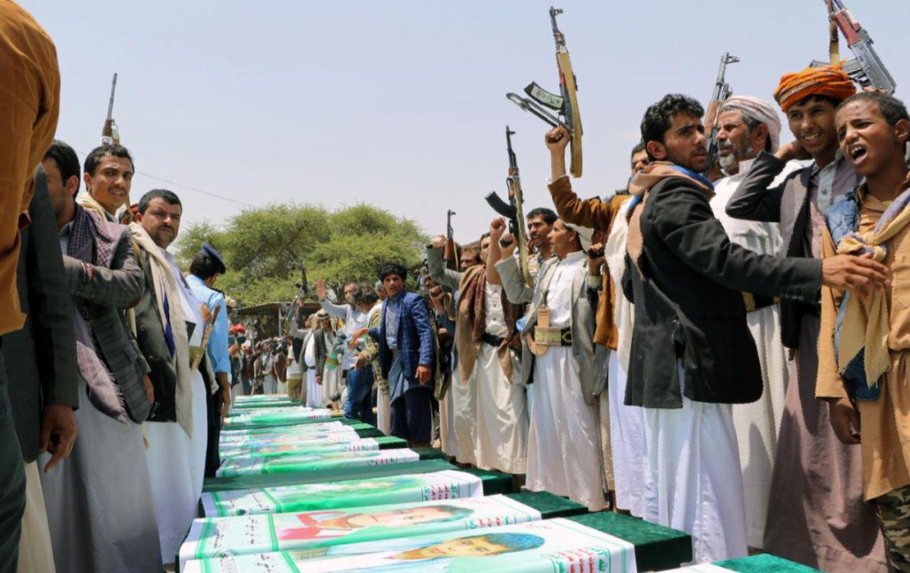 یمن؛ تشییع دهها کودک که در بمباران ائتلاف سعودی (+عکس) یمن؛ تشییع دهها کودک که در بمباران ائتلاف سعودی (+عکس)