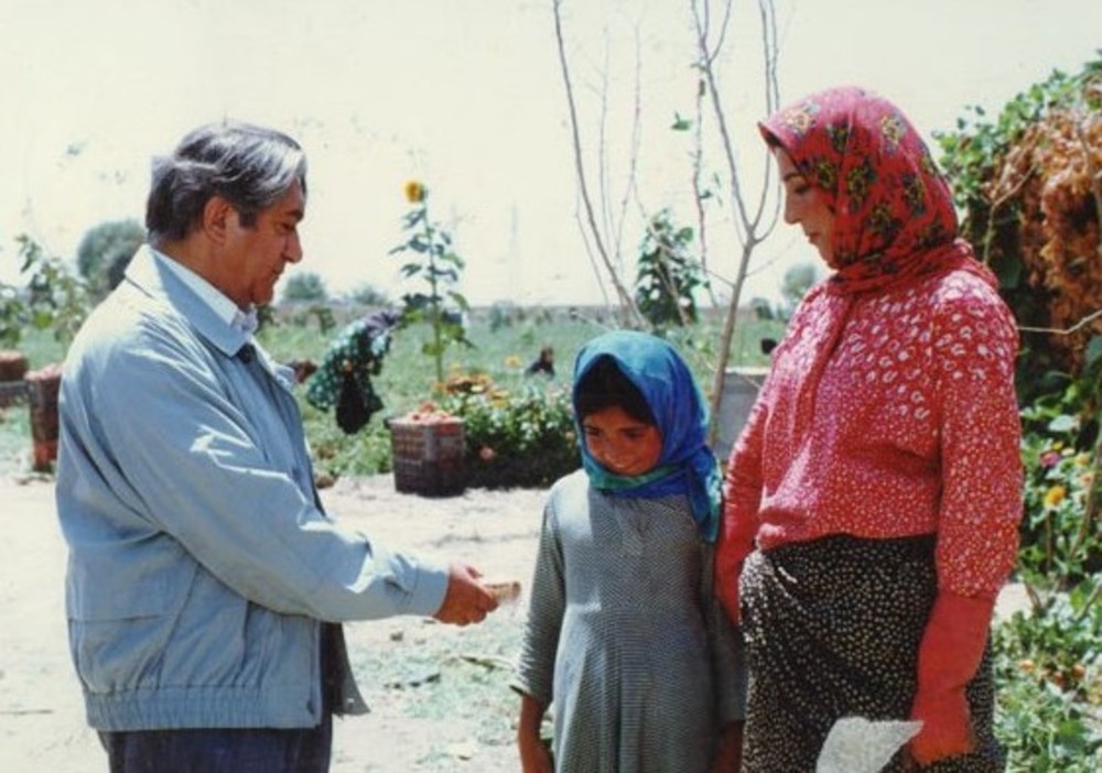 کوچ عاشق روسری آبی ...