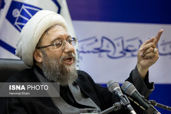 رئیس قوه قضاییه: اعلام قیمت ارز در برخی سایت ها براساس محاسبات غلط و معیارهای نادرست است /  نسبت های سراسر دروغ وزیر خارجه آمریکا در مورد دارایی های اینجانب بر خلاف موازین قانونی و اخلاقی است