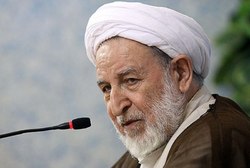 آیت الله یزدی: برگزاری محافل تا پاسی از شب و برخی برنامه های تلویزیونی خوب نیست/ نتیجه این اقدام ها کاهلی در نماز صبح است/ امروز در سایه نظام توجه به نماز و حجاب بیشتر شده