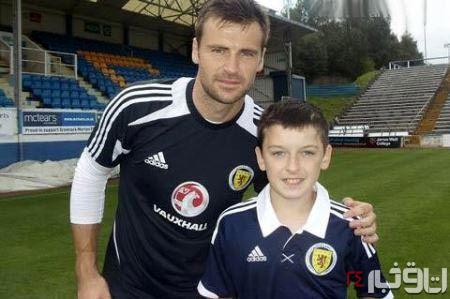 40 عمل جراحی روی پسر 10 ساله (+عکس) 40 عمل جراحی روی پسر 10 ساله (+عکس)