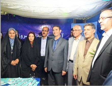 بازدید استاندار مرکزی از غرفه امور آب وفاضلاب محلات در نمایشگاه گل وگیاه محلات بازدید استاندار مرکزی از غرفه امور آب وفاضلاب محلات در نمایشگاه گل وگیاه محلات