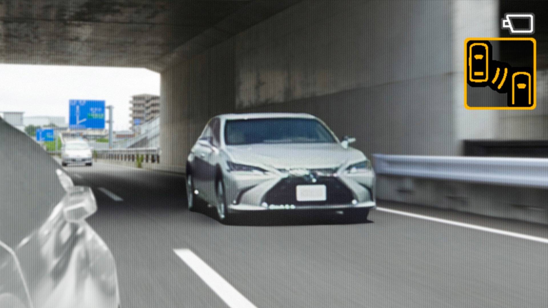 دوربین‌ها جایگزین آینه‌های جانبی لکسوس