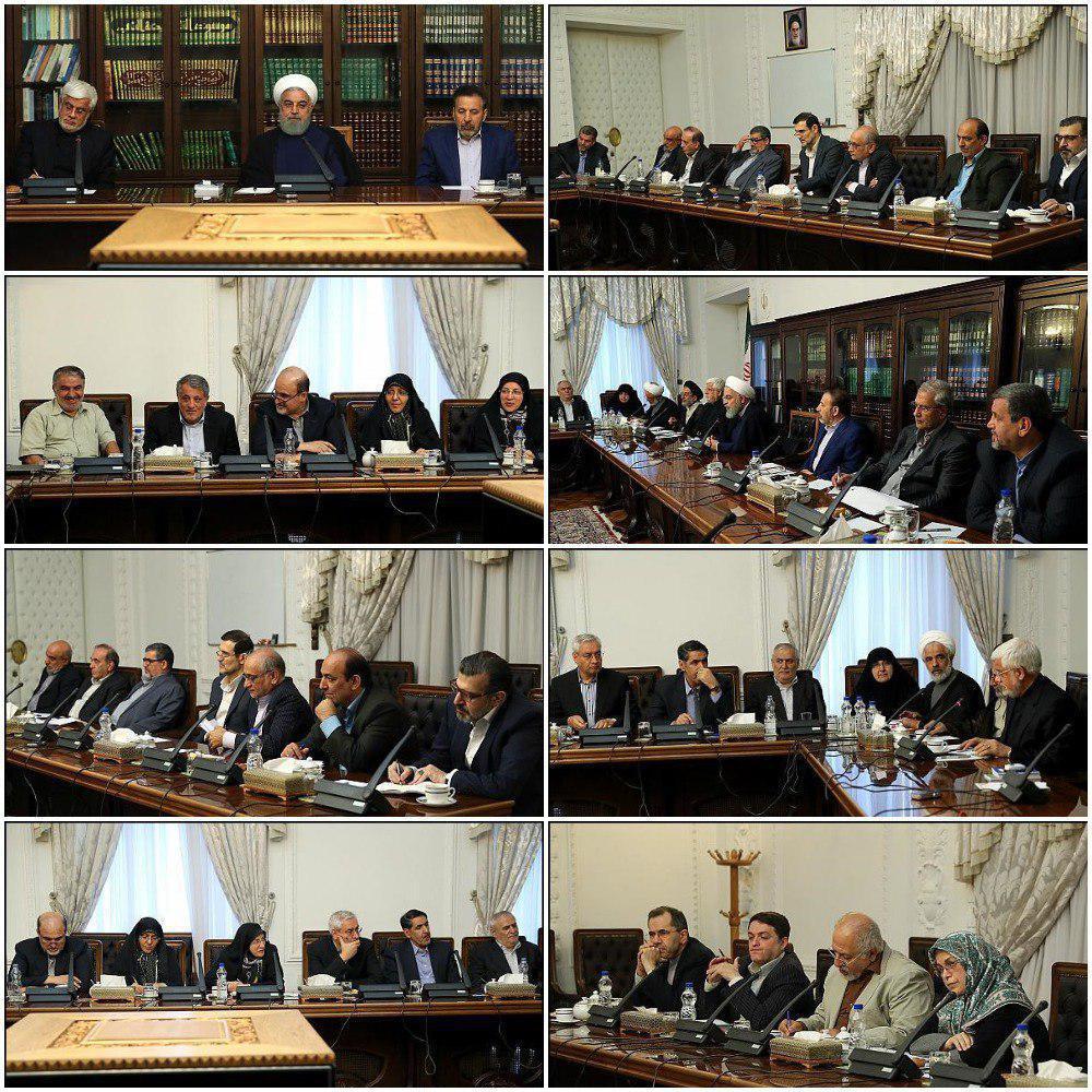 روحانی در دیدار اصلاح طلبان: در میانه یک جنگ تمام عیار اقتصادی قرار داریم/ اگر این دولت نبود، امروز وضعیت بغرنجی داشتیم روحانی در دیدار اصلاح طلبان: در میانه یک جنگ تمام عیار اقتصادی قرار داریم/ اگر این دولت نبود، امروز وضعیت بغرنجی داشتیم