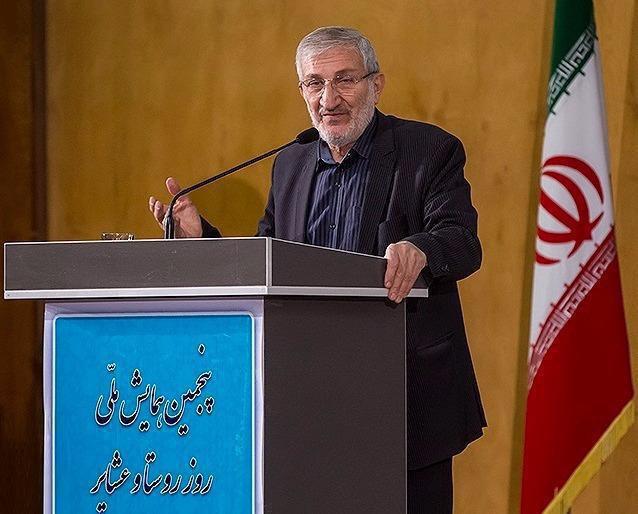 رئیس بنیاد مستضعفان: کشور با پول نفت آباد نمی‌شود