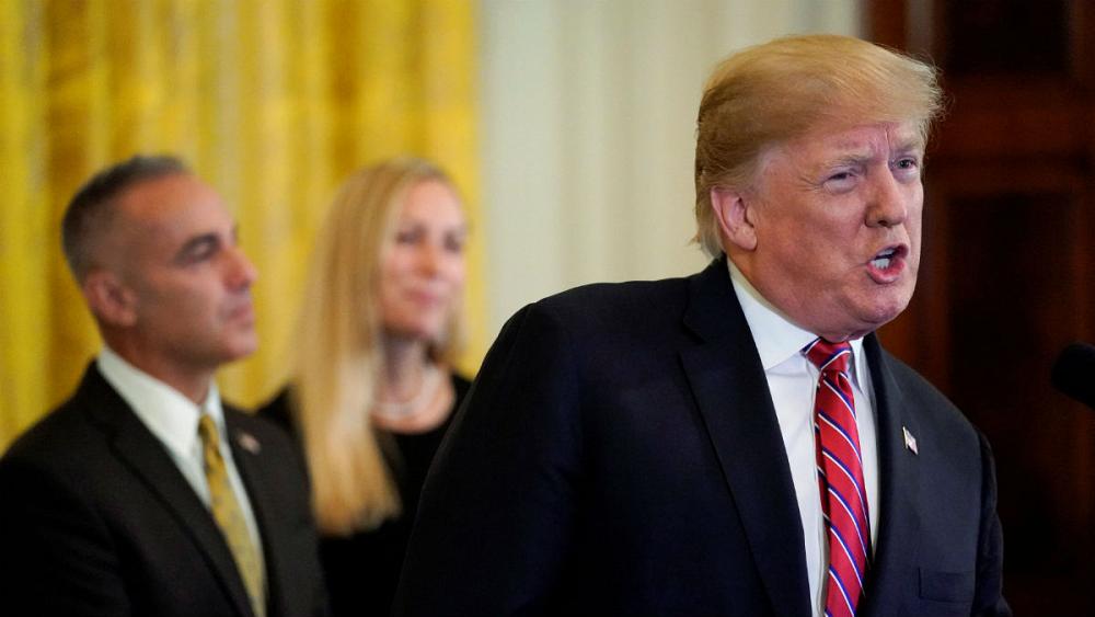 ترامپ: نمیگذاریم کشوری که مرگ بر آمریکا میگوید به سلاح اتمی دست یابد ترامپ: نمیگذاریم کشوری که مرگ بر آمریکا میگوید به سلاح اتمی دست یابد