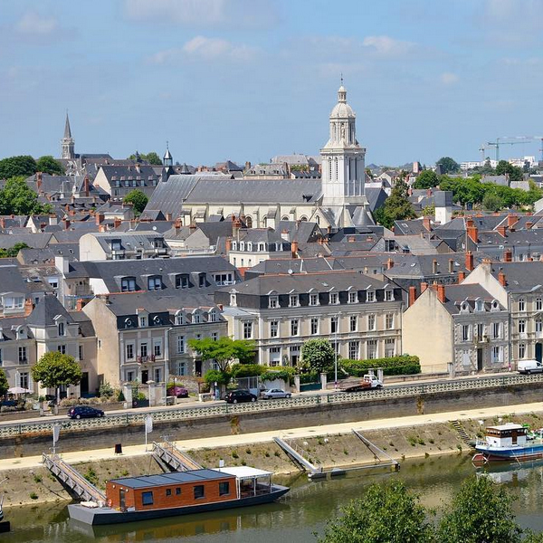 ادامه حضور برندهای فرانسوی در ایران پس از تحریم ادامه حضور برندهای فرانسوی در ایران پس از تحریم